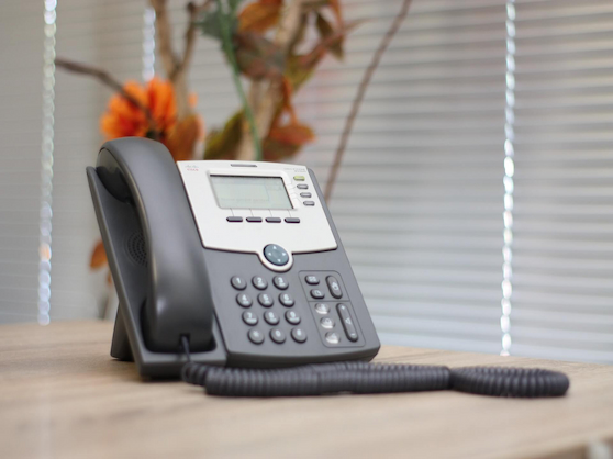 Cisco SPA 303 IP Phone: Features and Compatibility